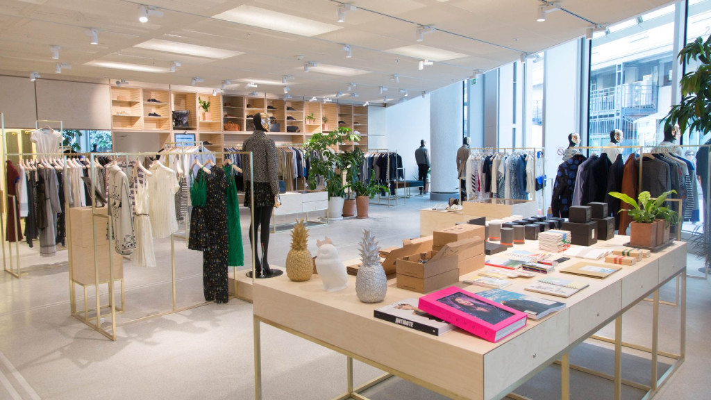 Fermeture de L’Exception : Comment le digital redéfinit le shopping mode selon Modalova