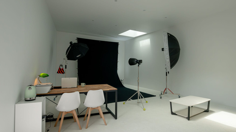 Studio Show Away Production